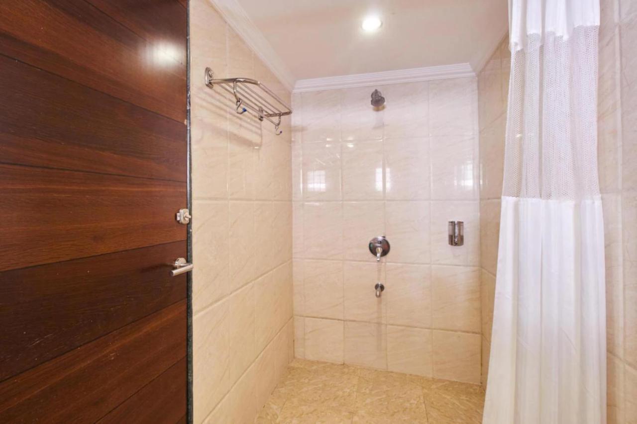 Hotel Shirdi Sai Wada Extérieur photo